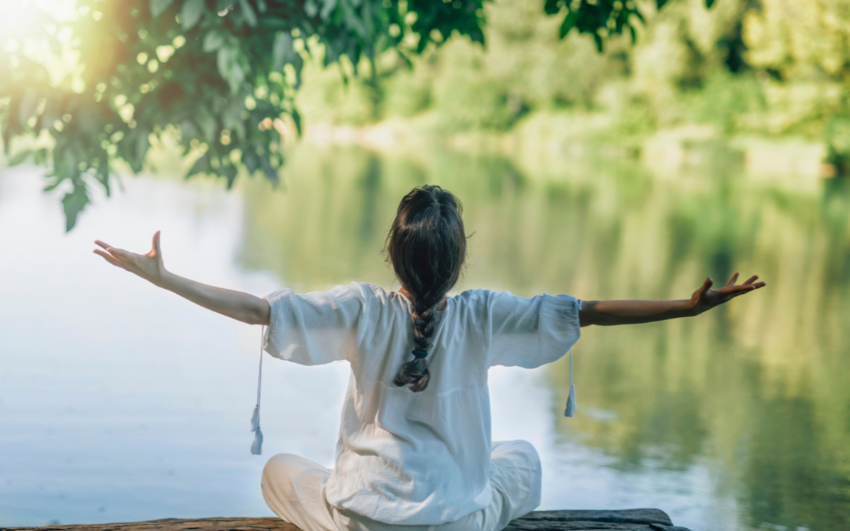 Meditation Benefits Your Brain & Mood